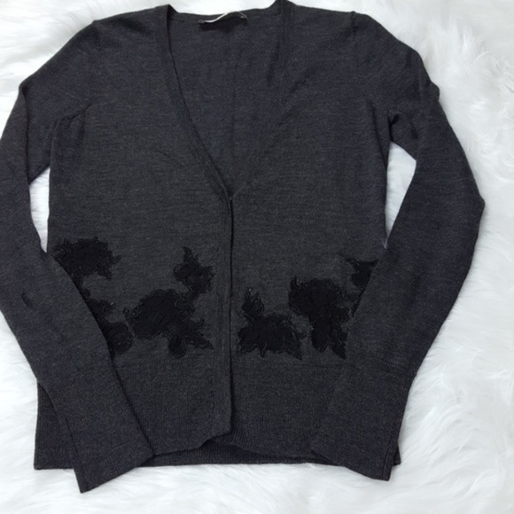 Loft Flower Cardigan - Size S - Picture 2 of 5